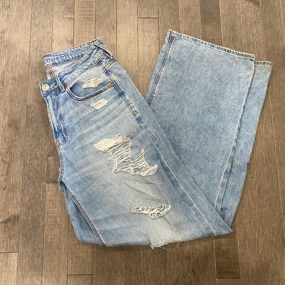 American Eagle Outfitters High Waist Skater Jeans - Picture 3 of 8